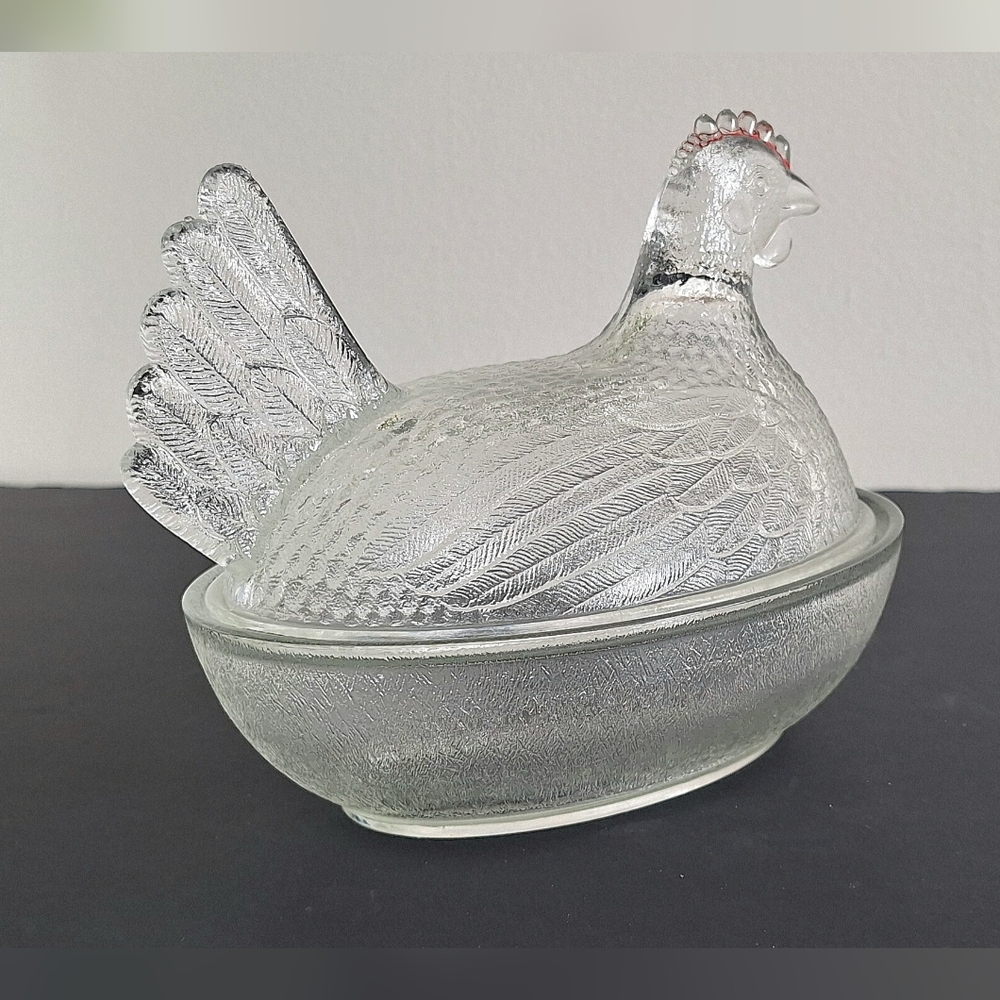 Hen on nest Indiana Glass - Picture 7 of 14
